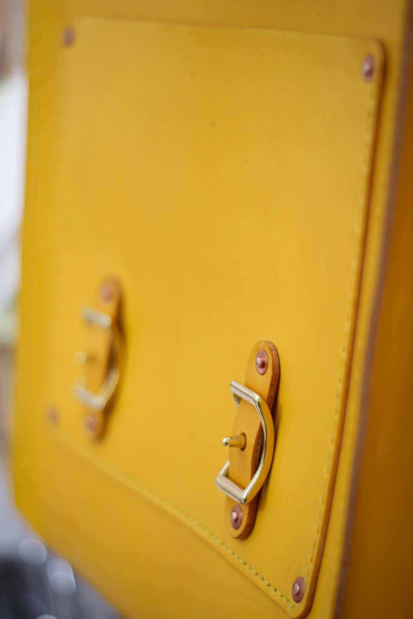 Yellow Leather Backpack | MOCHILA