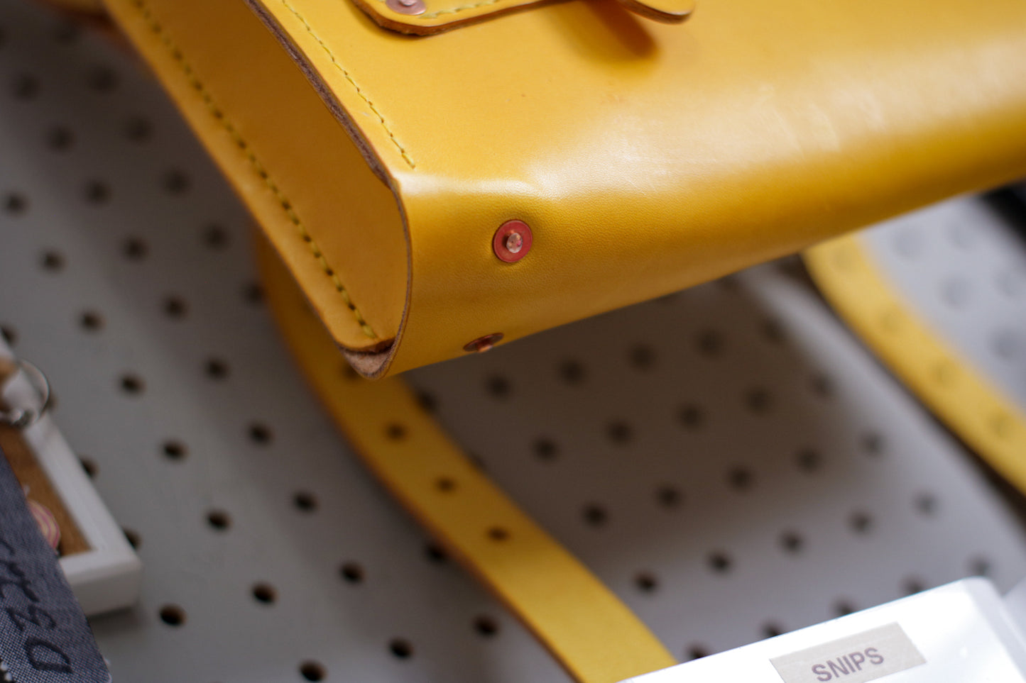 Yellow Leather Backpack | MOCHILA