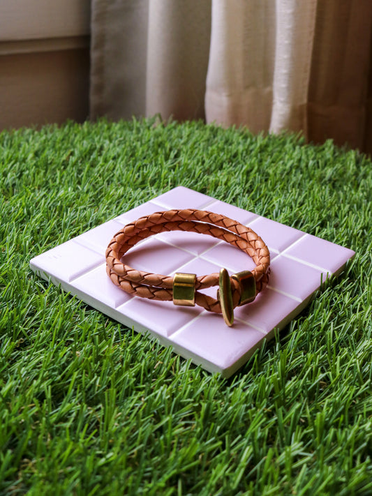 [MISFIT/SAMPLE] Friendship Leather Bracelet | 7.75" NATURAL BRAIDED BOLO + BRASS