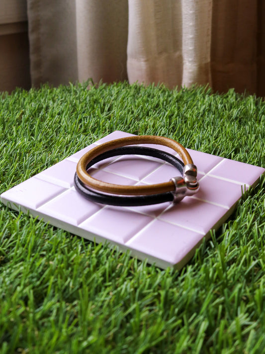 [MISFIT/SAMPLE] Friendship Leather Bracelet | 7.5" MUSTARD DRAB + BLACK