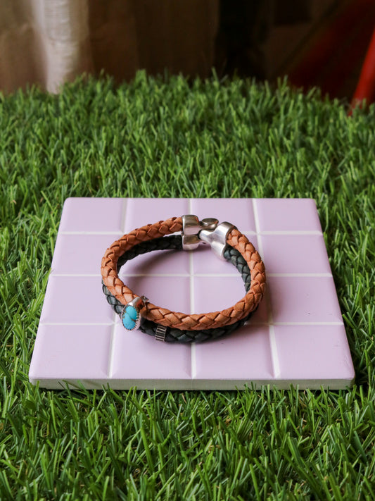 [MISFIT/SAMPLE] Friendship Leather Bracelet | 6.75" NOTCH+FLETCH + NATURAL&INDIGO BRAID