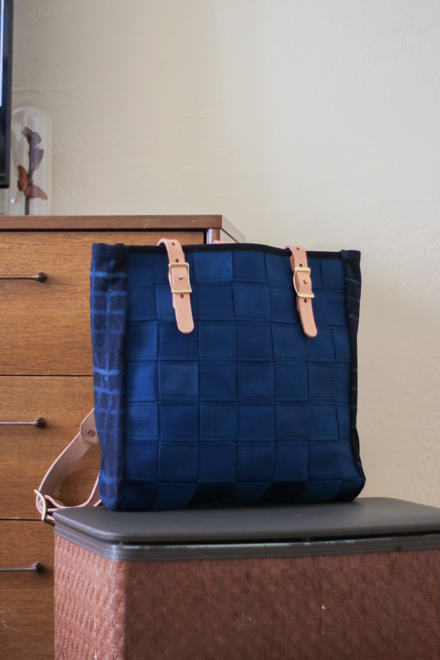 [MISFIT/SAMPLE] SUPER BLUE WOVEN DAY-PACK